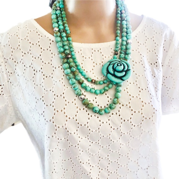 Matching Turquoise Beaded Necklace & Bracelet set with Rose Pendant 👗🐬 - Picture 3 of 11